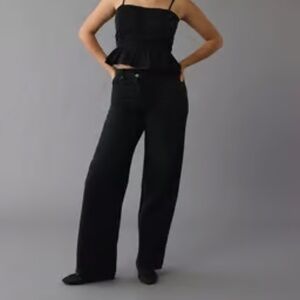 American Eagle Strigid Curvy Super High-Waisted Baggy Straight Jean